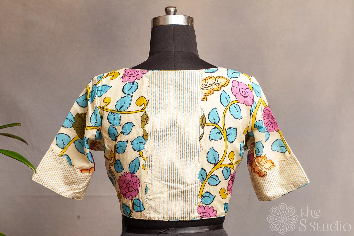 Off White Light weight silk readymade blouse with multicolour hand painted kalamkari