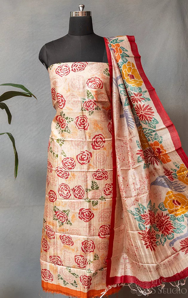 Beige & Maroon tussar silk kurta with batik print dupatta