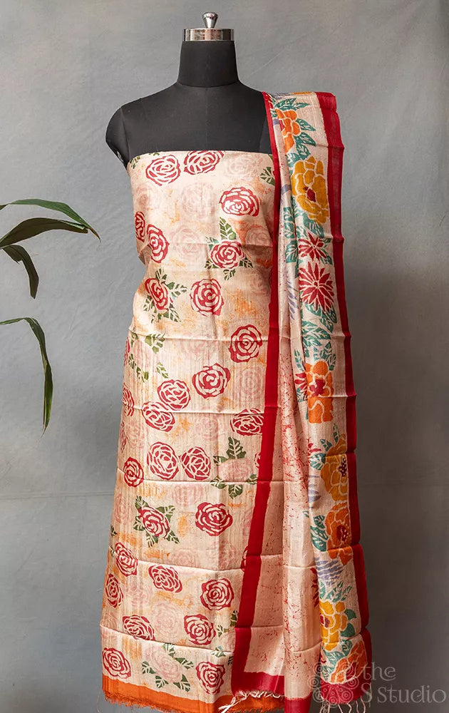 Beige & Maroon tussar silk kurta with batik print dupatta