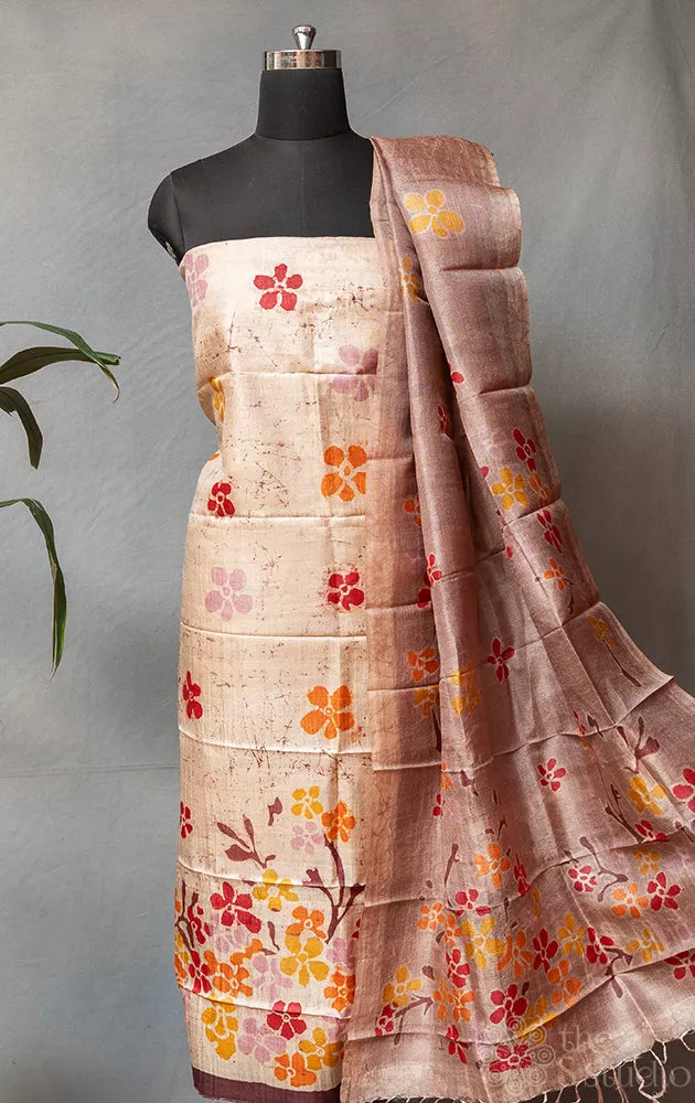 Beige with Brown tussar silk kurta with batik print dupatta