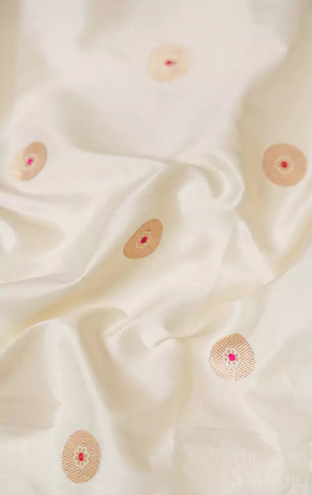 Off white banarasi silk blouse fabric with round buttas