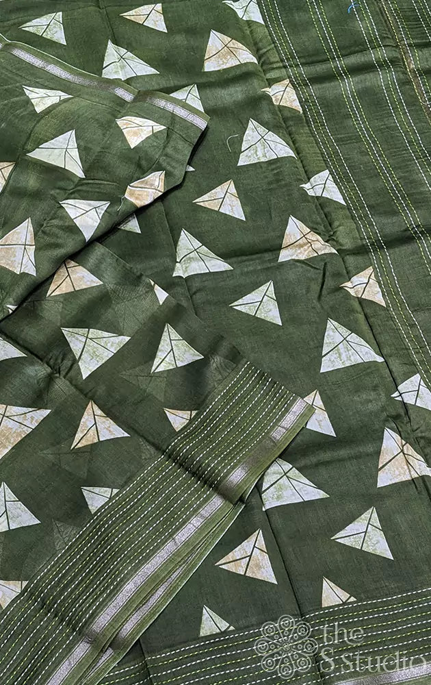 Green chanderi cotton saree with geometrical prints