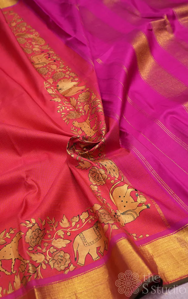 Peach kanchi silk saree with hand painting along the zari border