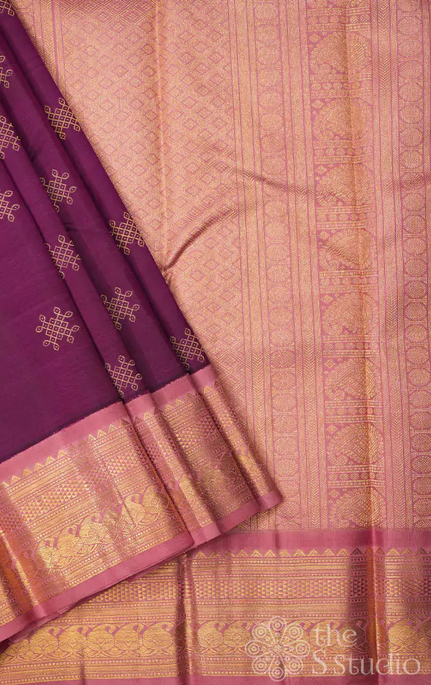 Deep purple colour kanchi silk saree with a korvai pink border