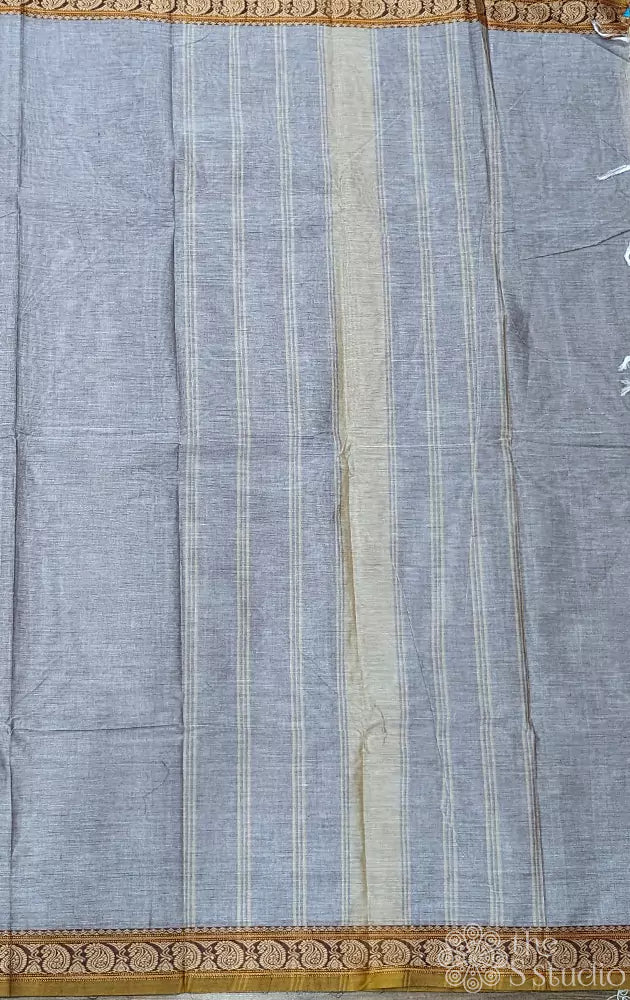Dual shaded grey kanchi cotton saree adorned with mustard selvedge