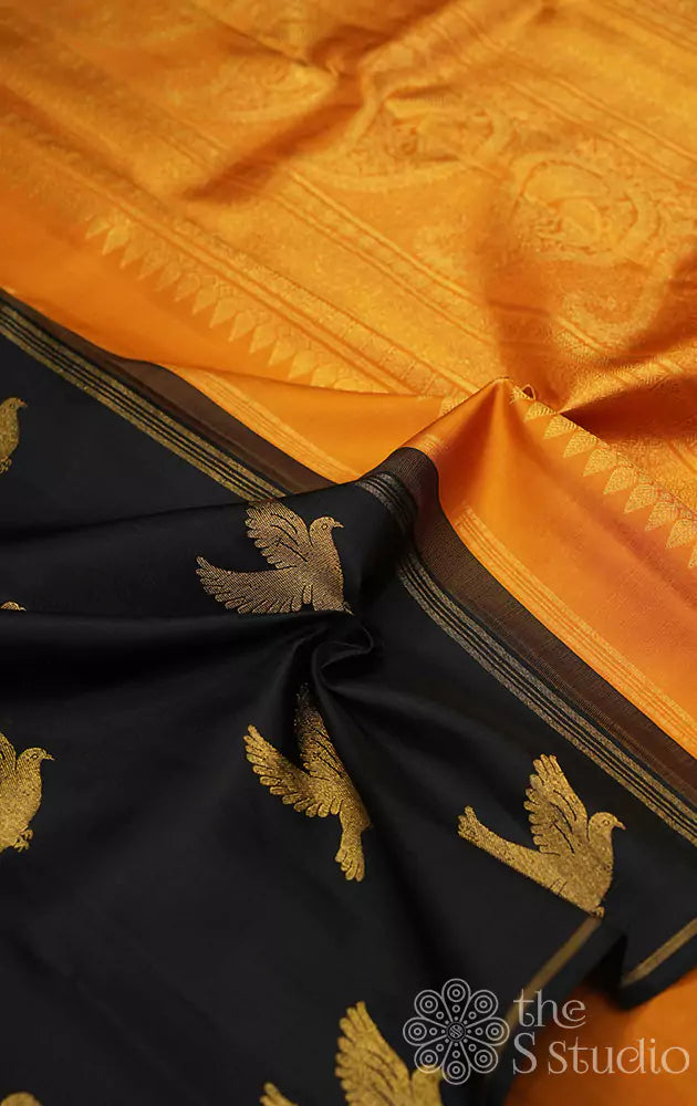 Black kanchipuram silk with bird motifs (Pre-order available)