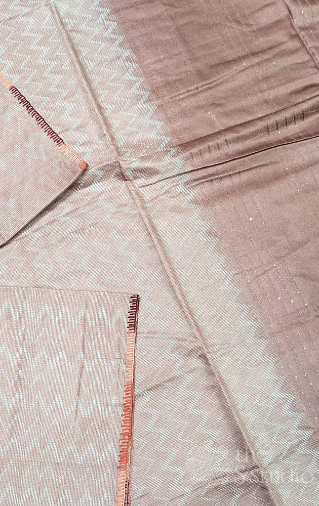 Light brown bengal cotton saree with contrast pallu