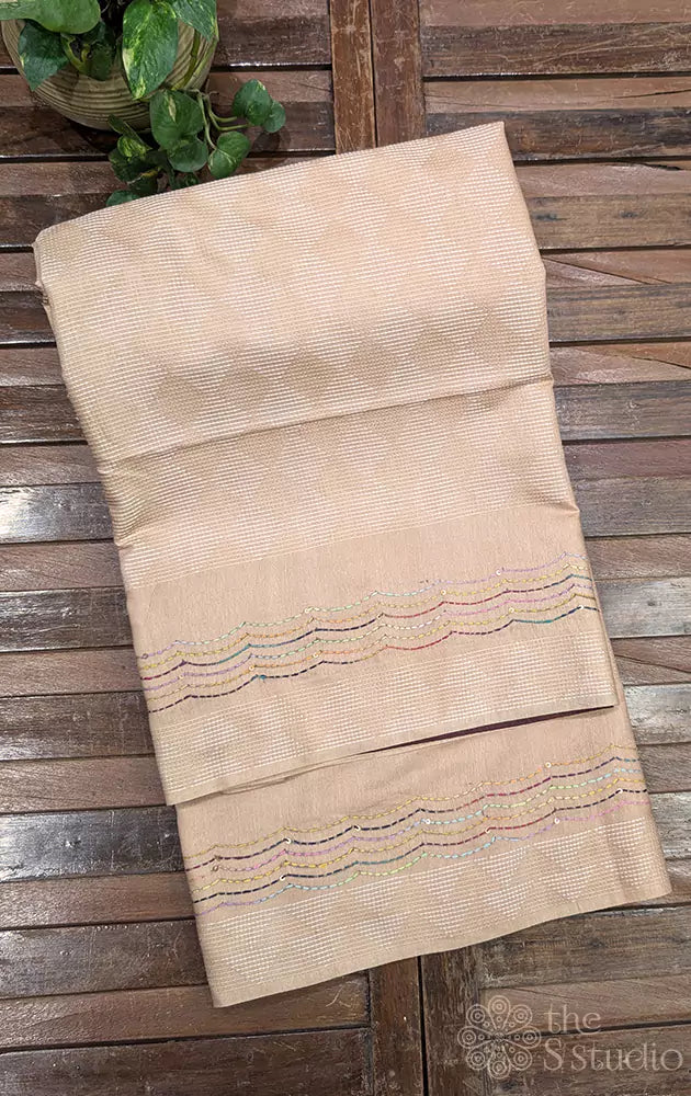 Light peach Bengal cotton saree with embroidered pallu