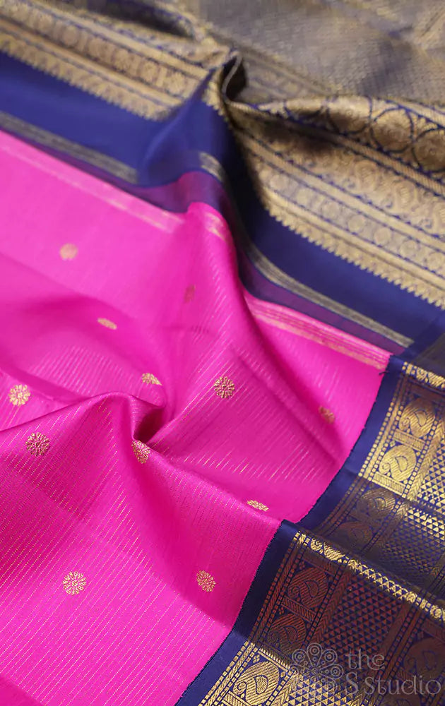 Magenta vairaoosi kanjivaram silk saree with korvai border