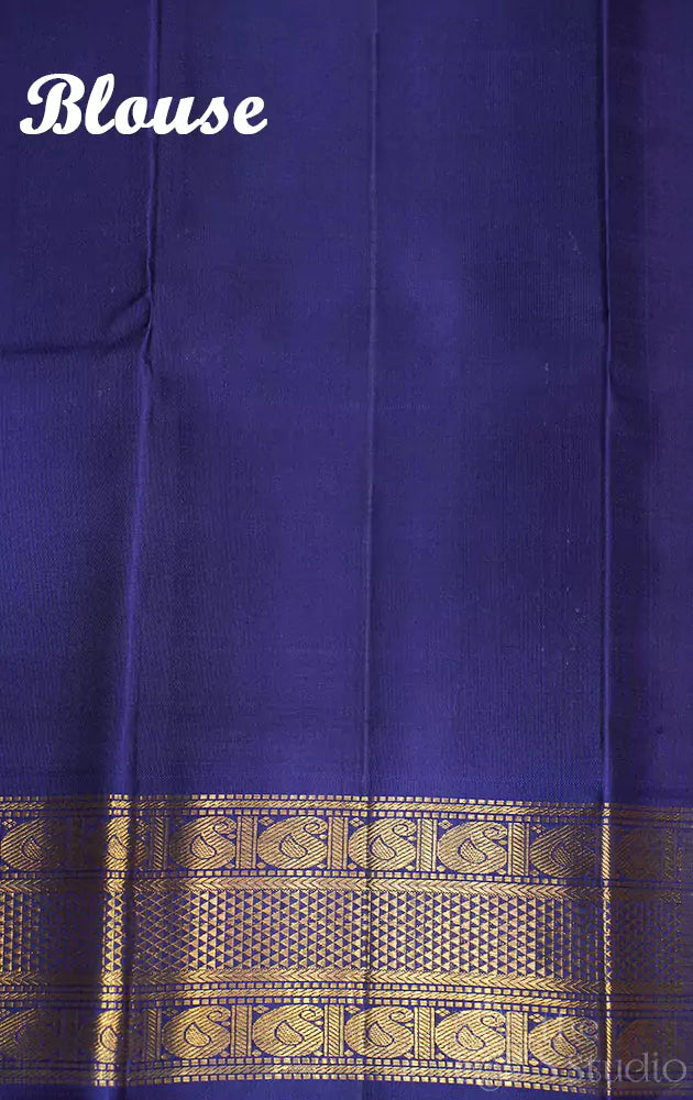 Magenta vairaoosi kanjivaram silk saree with korvai border