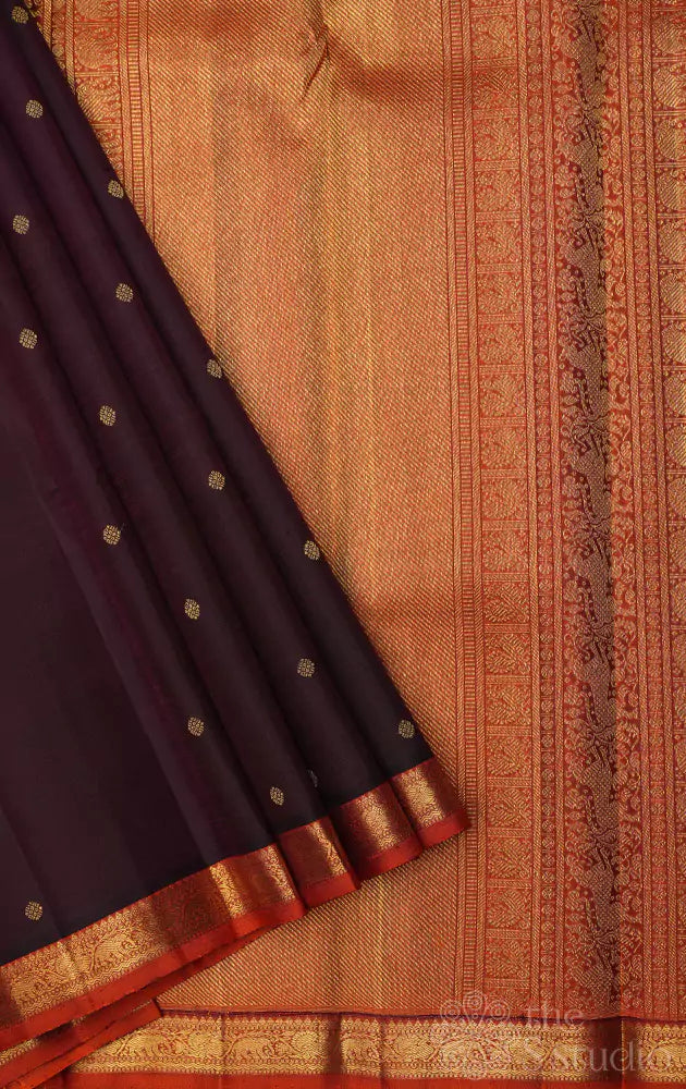 Paaku brown small border kanjivaram silk saree (Pre-order available)