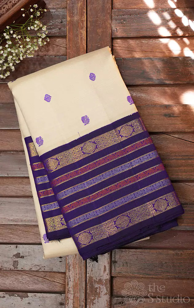 Beige kanchipuram silk saree with korvai border