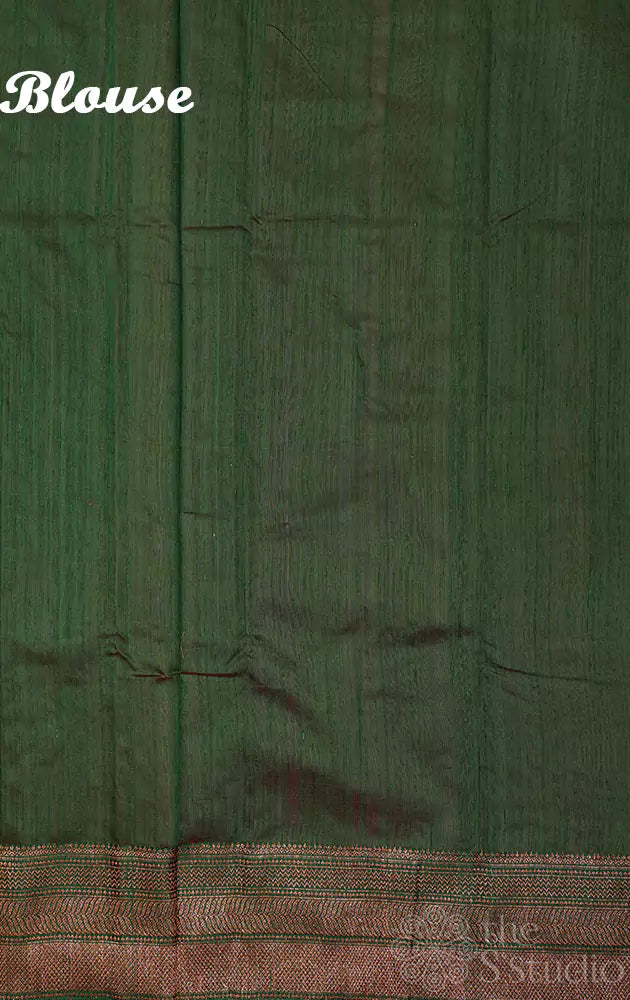 Magenta handloom raw silk banarasi saree with antique weaving