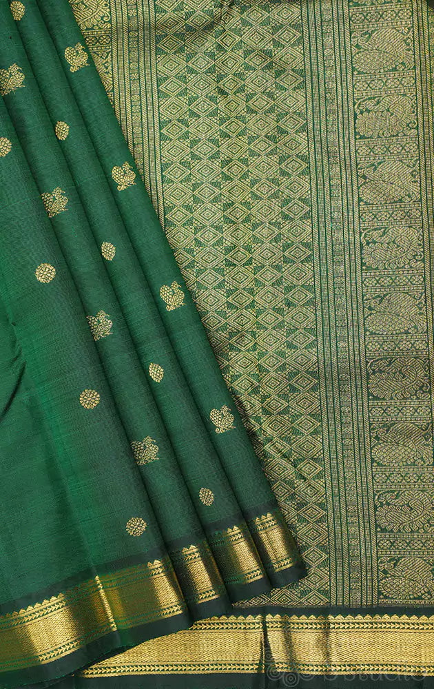 Green kanchi pattu saree with self border
