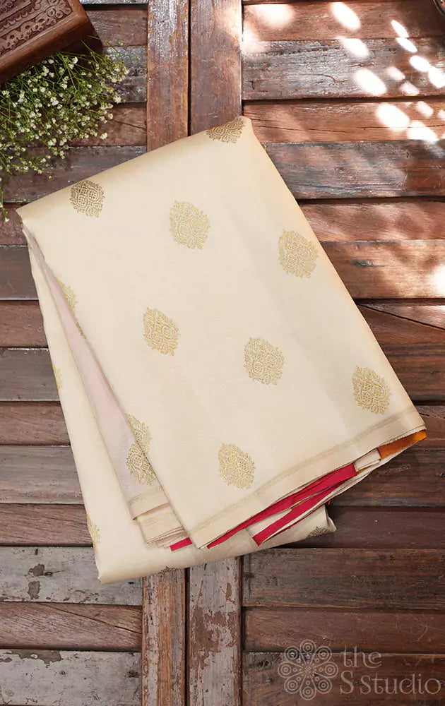 Off white kanchipuram silk saree with double pallu (Pre-order available)
