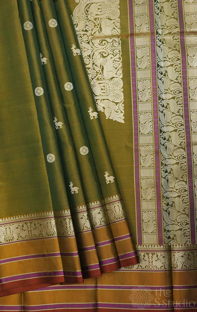 Chutney green threadwork kanchi pattu saree with sorgavasaal pallu