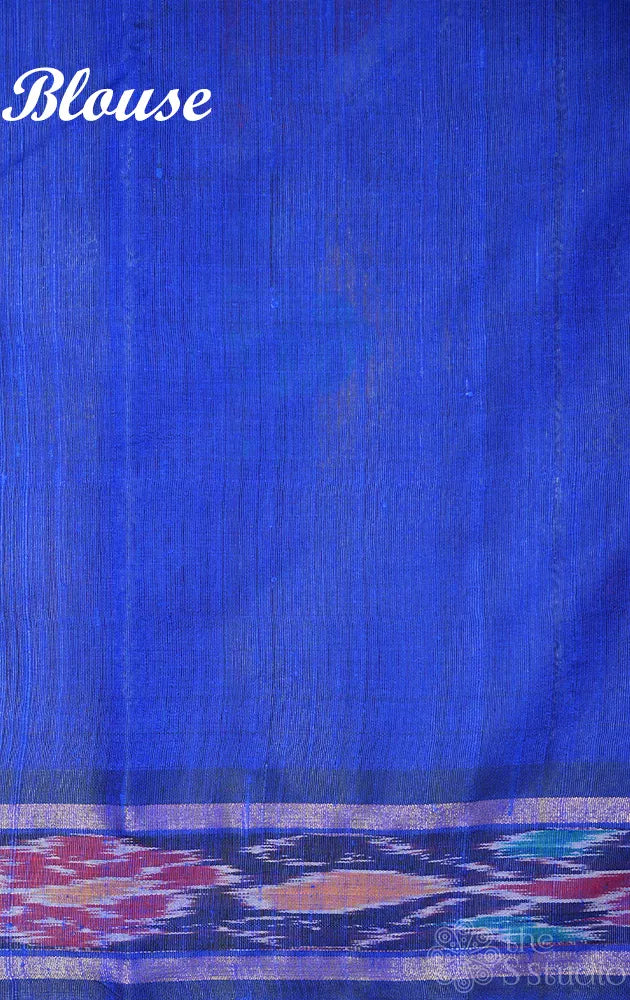 Magenta raw silk saree with dolabedi temple design pallu