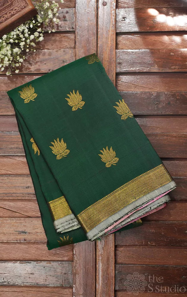 Green lotus butta kanchi silk saree with paalum pazhamum checked pallu and blouse