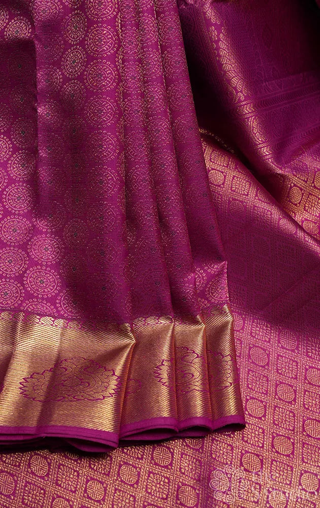 Vadamalli kanchi silk saree with all over designs and zari rich border