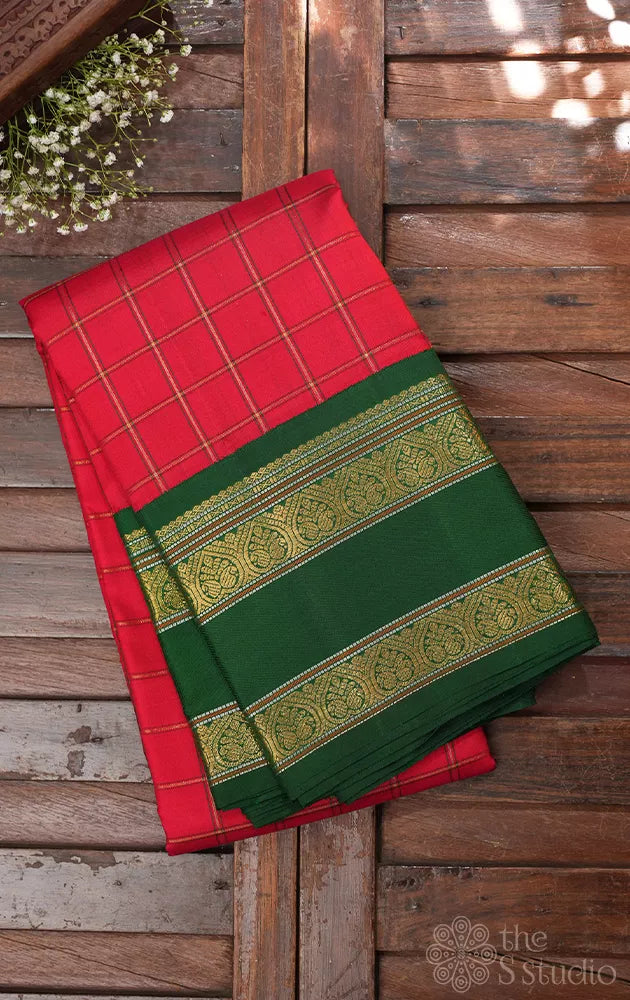 Red checked kanchi pattu saree with green rettaipet border