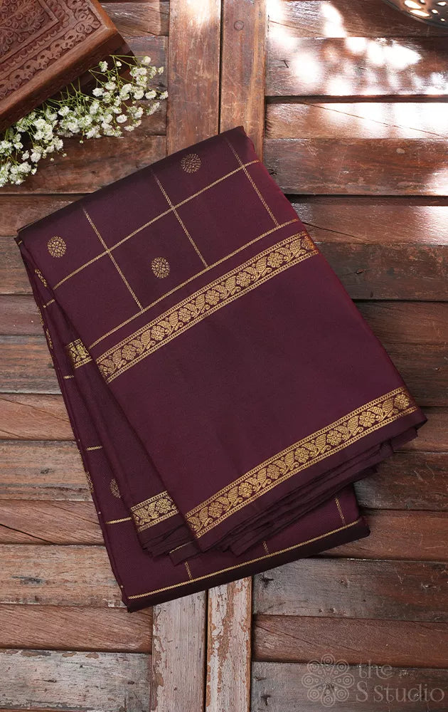 Brown zari checked kanjivaram silk saree with rettaipet border