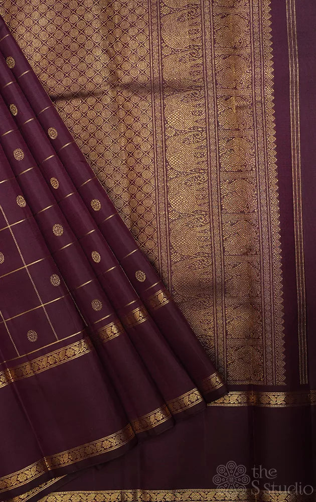 Brown zari checked kanjivaram silk saree with rettaipet border