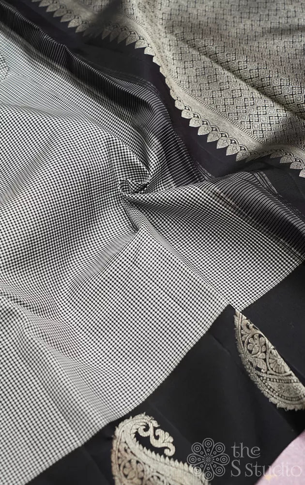 Black and white kasa kasa kattam kanchipuram silk saree with korvai black border