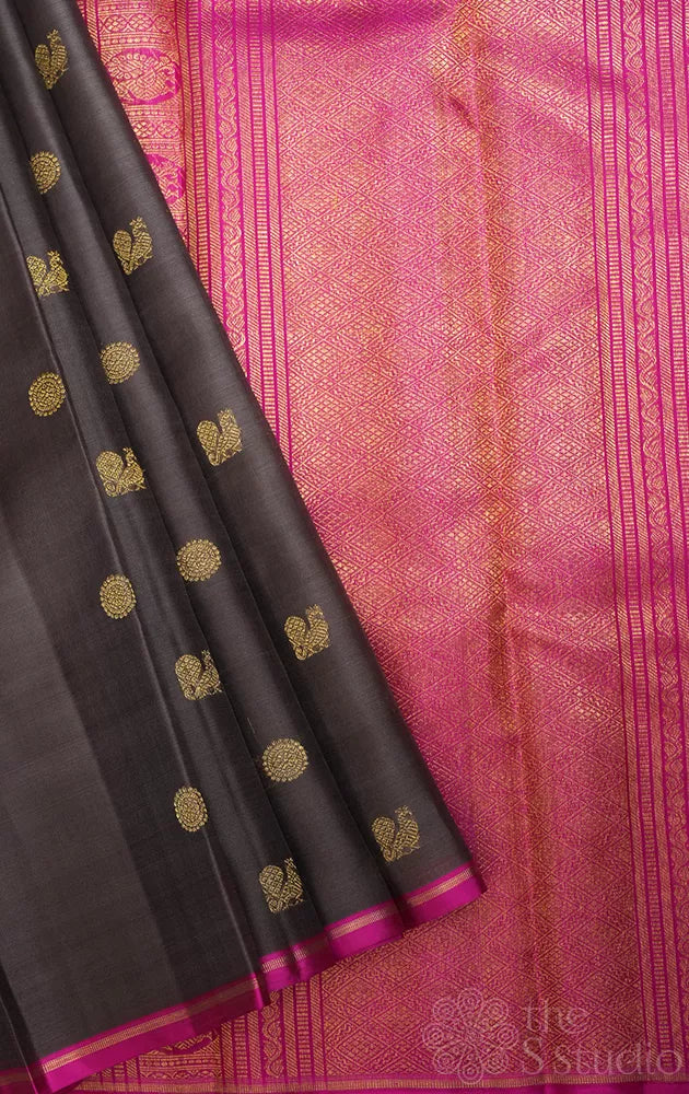 Cocoa brown Kora Kanchipuram silk saree with mayil chakram buttas