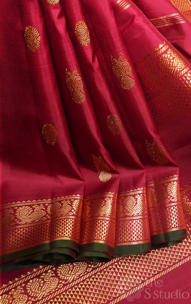 Maroon butta woven madisar 10 yards kanchipuram silk saree with peacock woven border