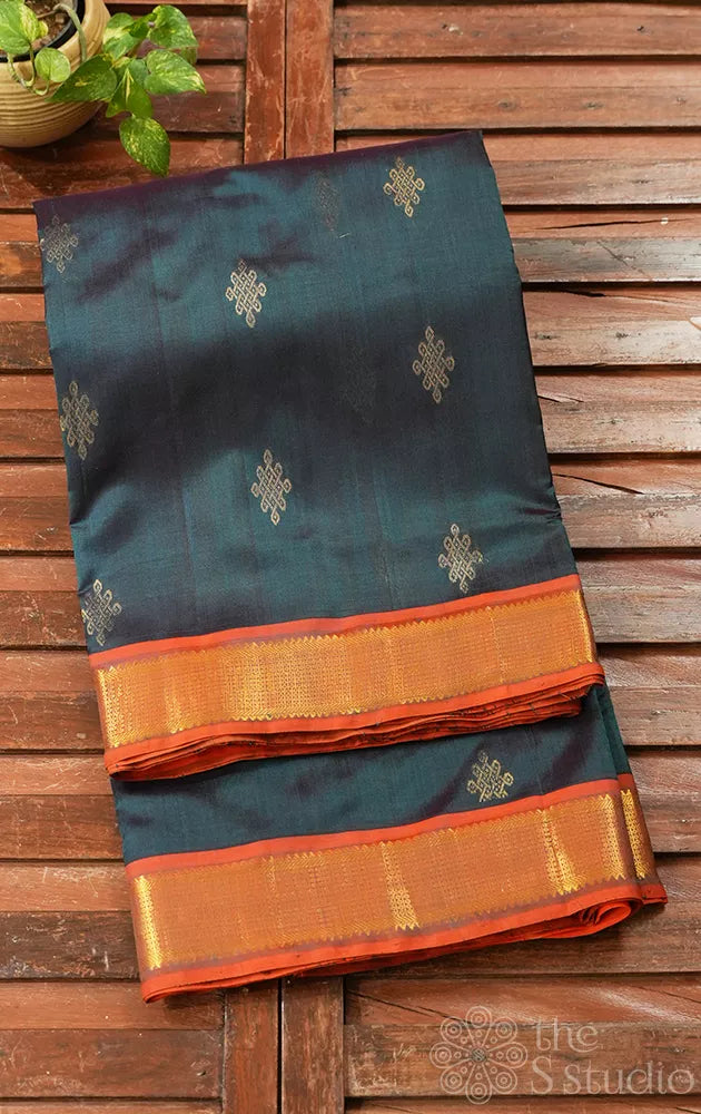 Bottle green ten yards silk cotton saree with getti zari border