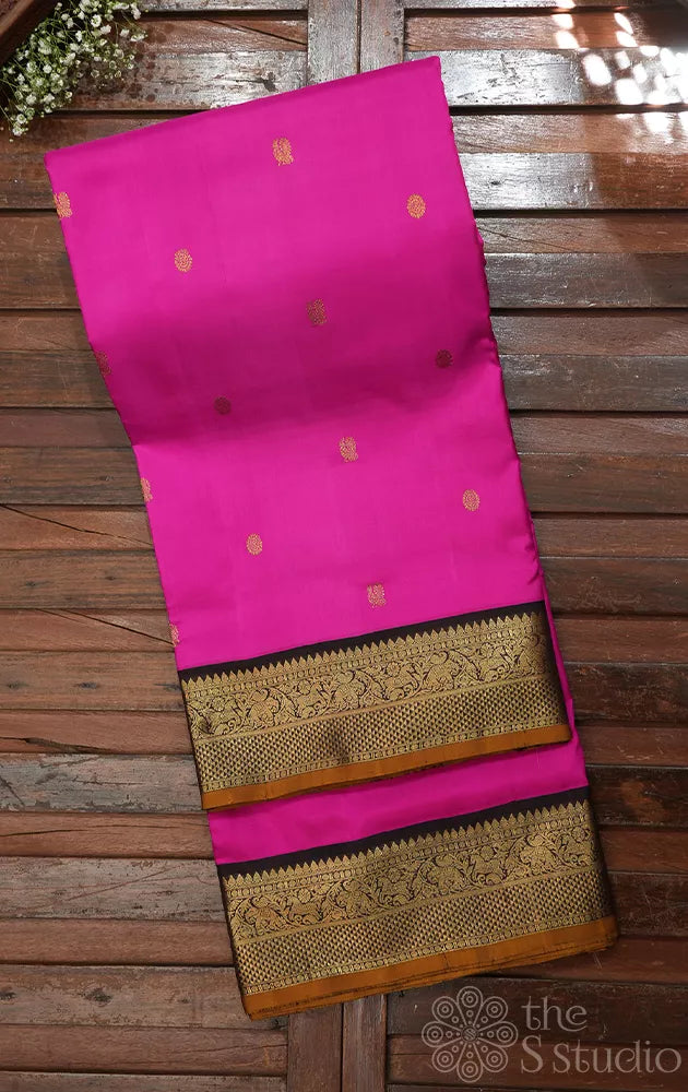Magenta madisar 10 yards kanchipuram silk saree with brown korvai border
