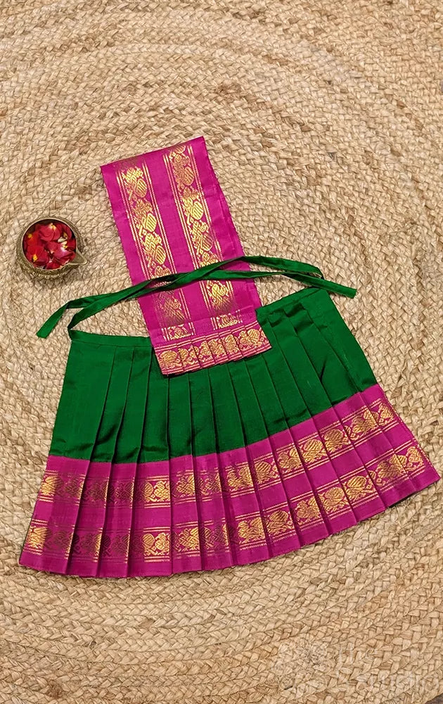 Green 10 Inch goddess vasthram with rani pink rettaipet border