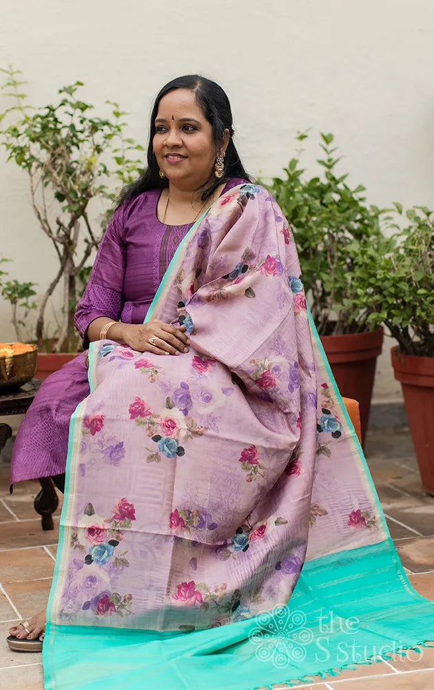 Lavendar kanchipuram silk dupatta with sea green pallu