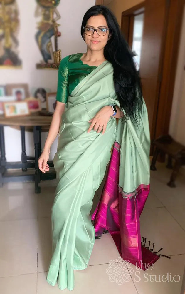 Elachi Green Vertical Lines Kanchi Silk Saree With Beetroot Pallu
