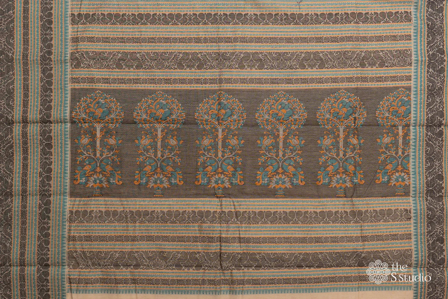 Elegant Off-White Kanchi Cotton Saree With Thread Worked Border And Buttas
