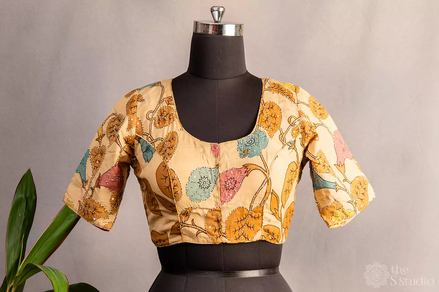 Beige pen kalamkari hand painted silk blouse with kantha embroidery