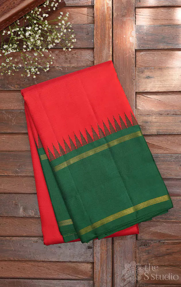 Red kanjivaram silk saree with korvai green border