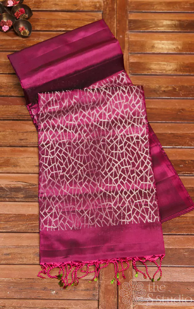 Magenta plain soft silk saree with brocade pallu and blouse