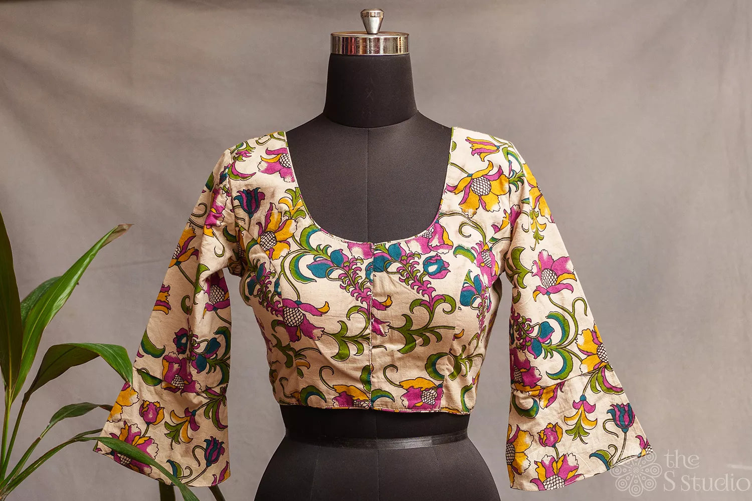 Off white kalamkari printed cotton readymade blouse