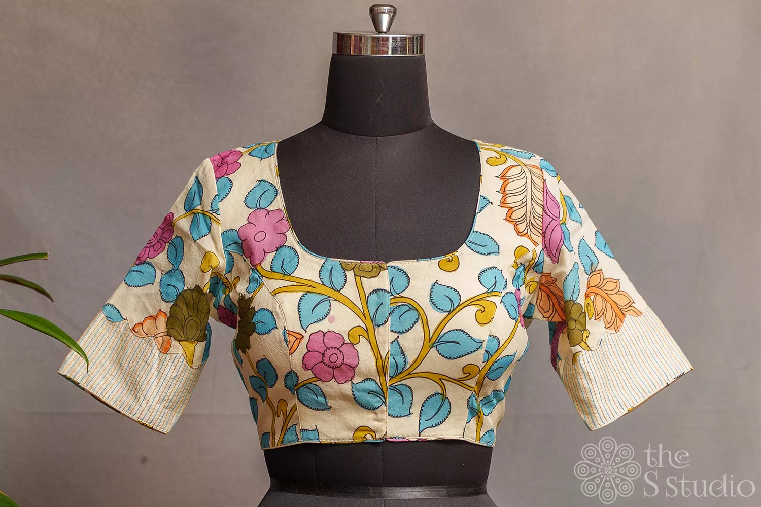 Off White Light weight silk readymade blouse with multicolour hand painted kalamkari