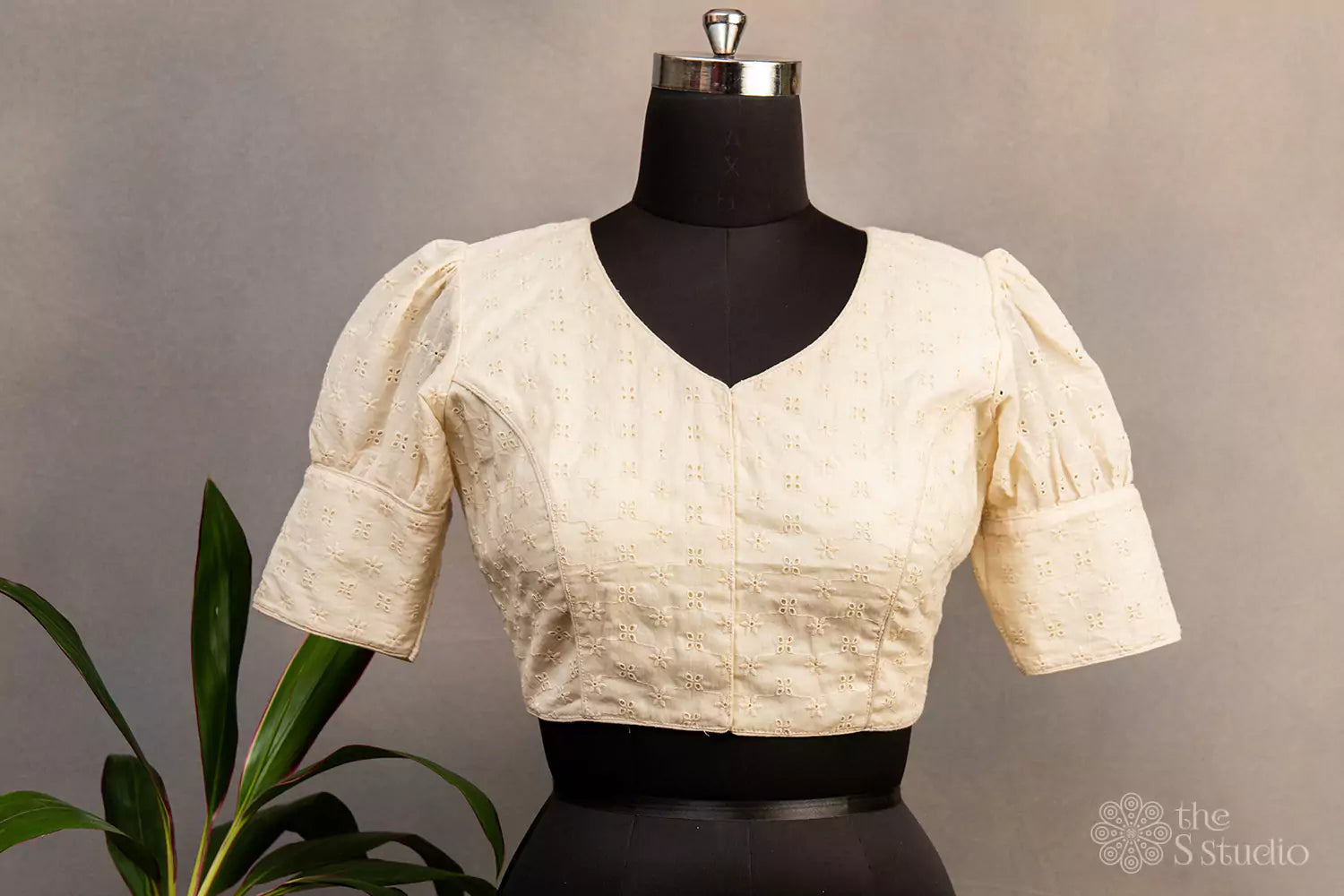 Offwhite hakoba cotton readymade blouse