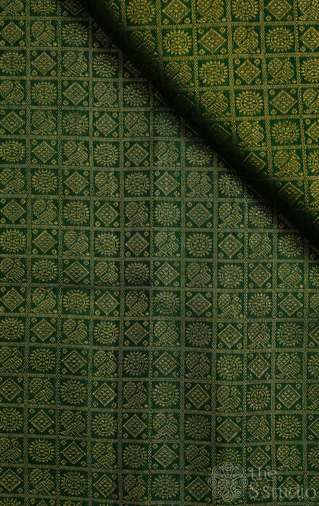 Green checked mayil chakram kanchi silk  material