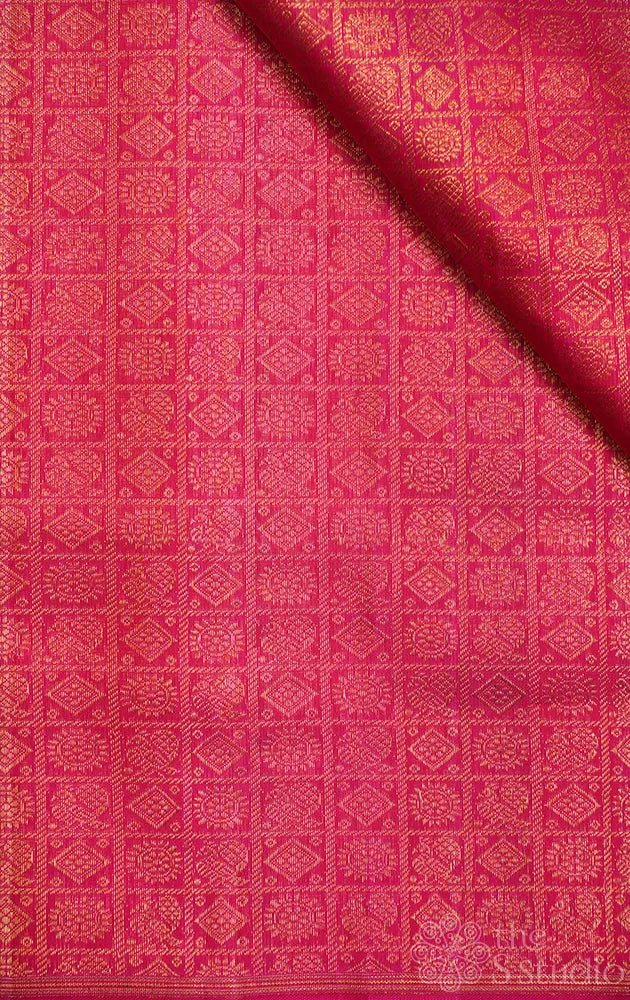 Rani pink kanchi silk blouse material with mayil chakram buttas