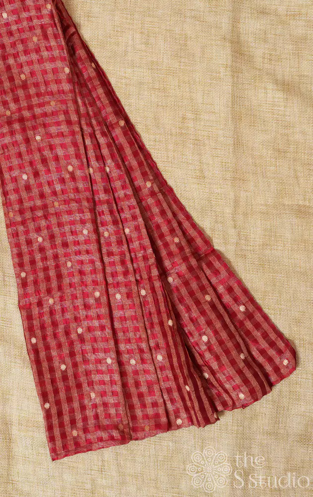 Maroon checked banarasi silk blouse material with buttas