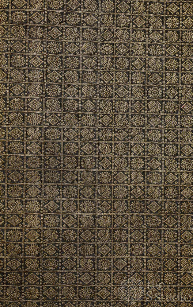 Black mayil chakram zari checked kanchi silk blouse material