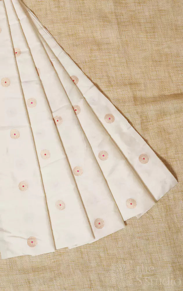 Off white banarasi silk blouse fabric with round buttas