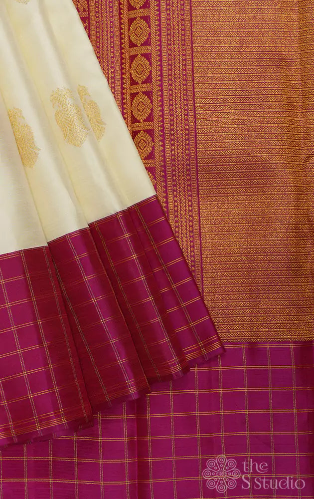 White and Blue Casual Wear TRT 6 M Kanjivaram Silk Saree, With Blouse Piece  at Rs 560 in Maunath Bhanjan