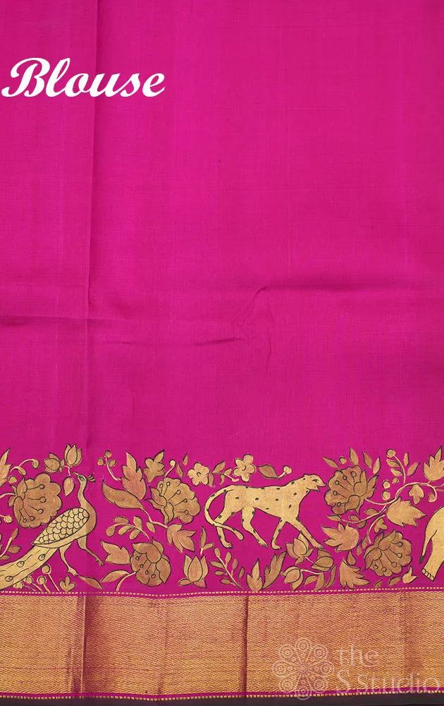 Peach kanchi silk saree with hand painting along the zari border