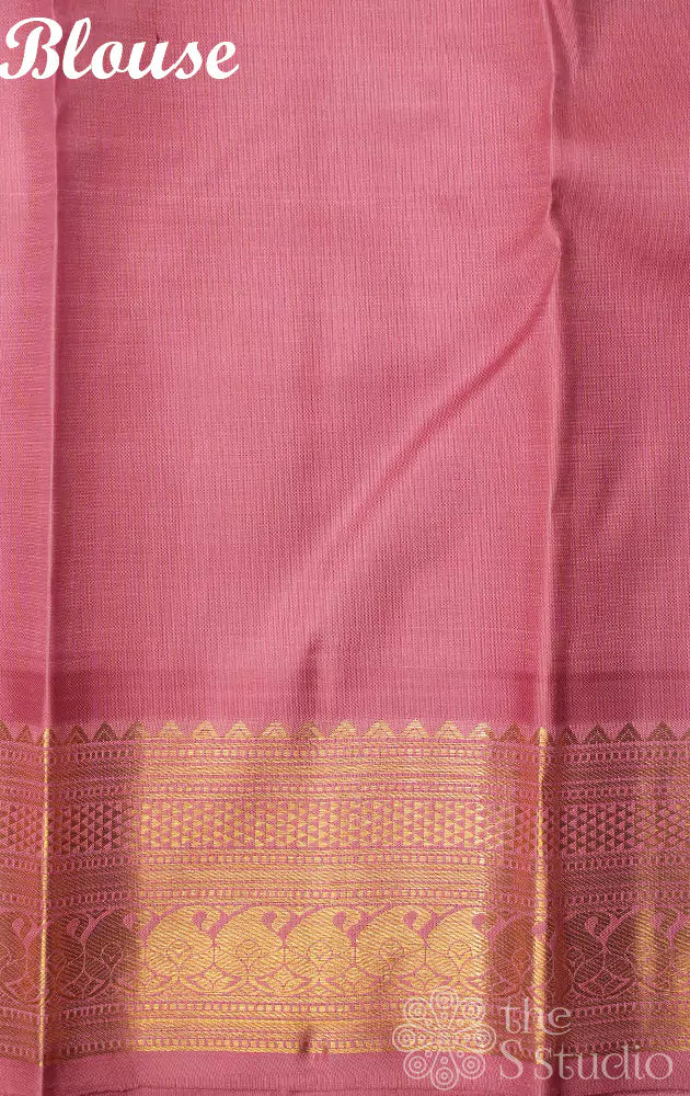 Deep purple colour kanchi silk saree with a korvai pink border