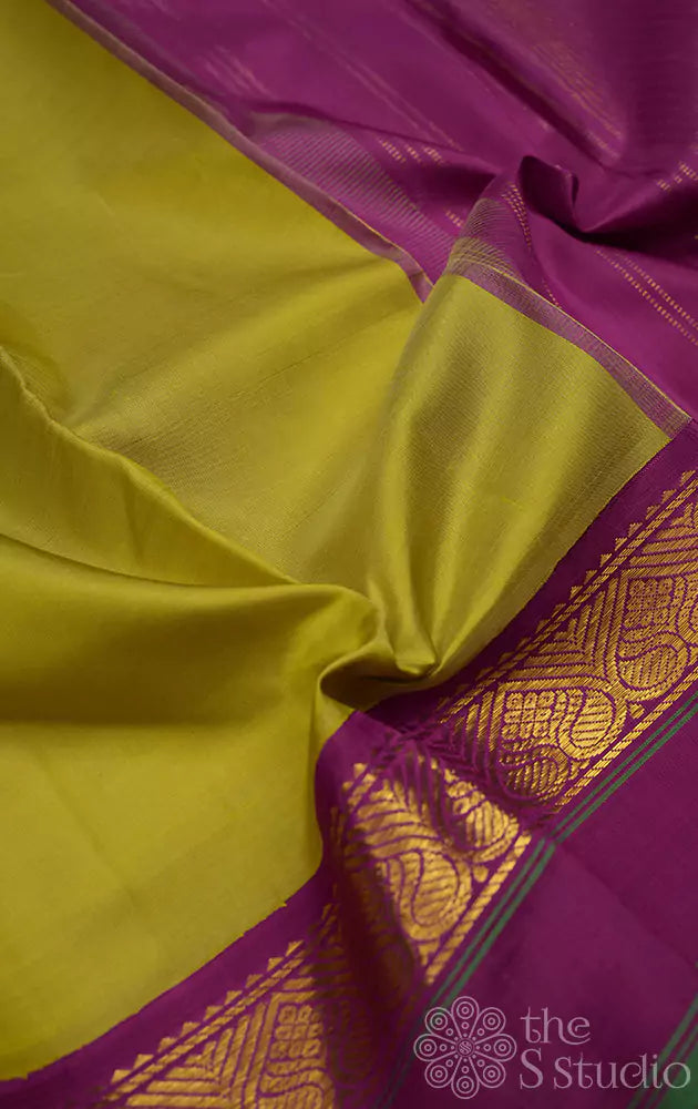 Sampanga green plan kanchi silk saree with magenta border